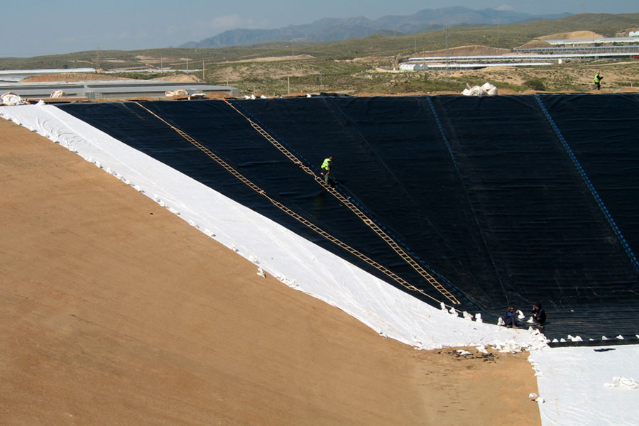 geomembranas impermeabilizar suelos